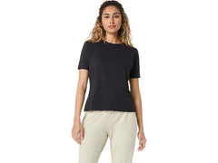 REFINED TEXTURE SHORT SLEEVE TOP